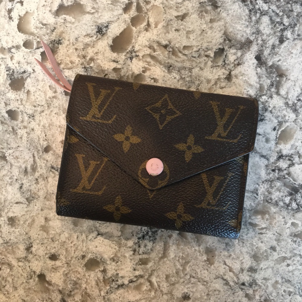 ❌SOLD❌ - Picture 2 of 16